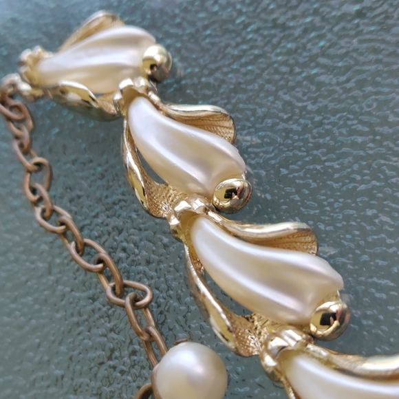 VTG pearlized lucite set #280 - Picture 7 of 12